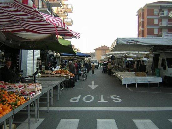 Fotografia di un mercato di Borgaro