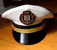 Fotografia del berretto indossato dalla Polizia Municipale