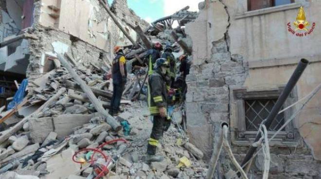 Aiuti per il terremoto in Italia centrale